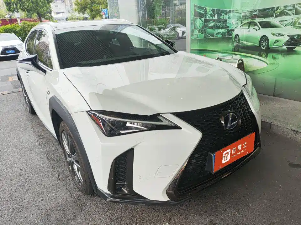 Lexus UX — миниатюра 2