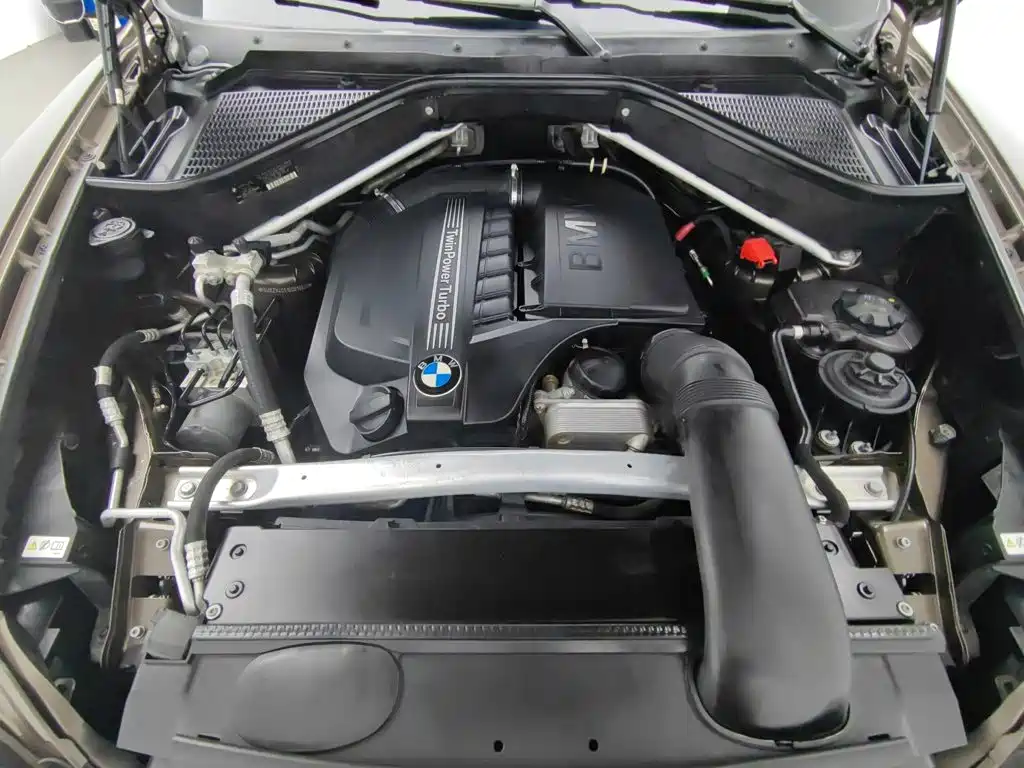 BMW X5 (Import) — миниатюра 6