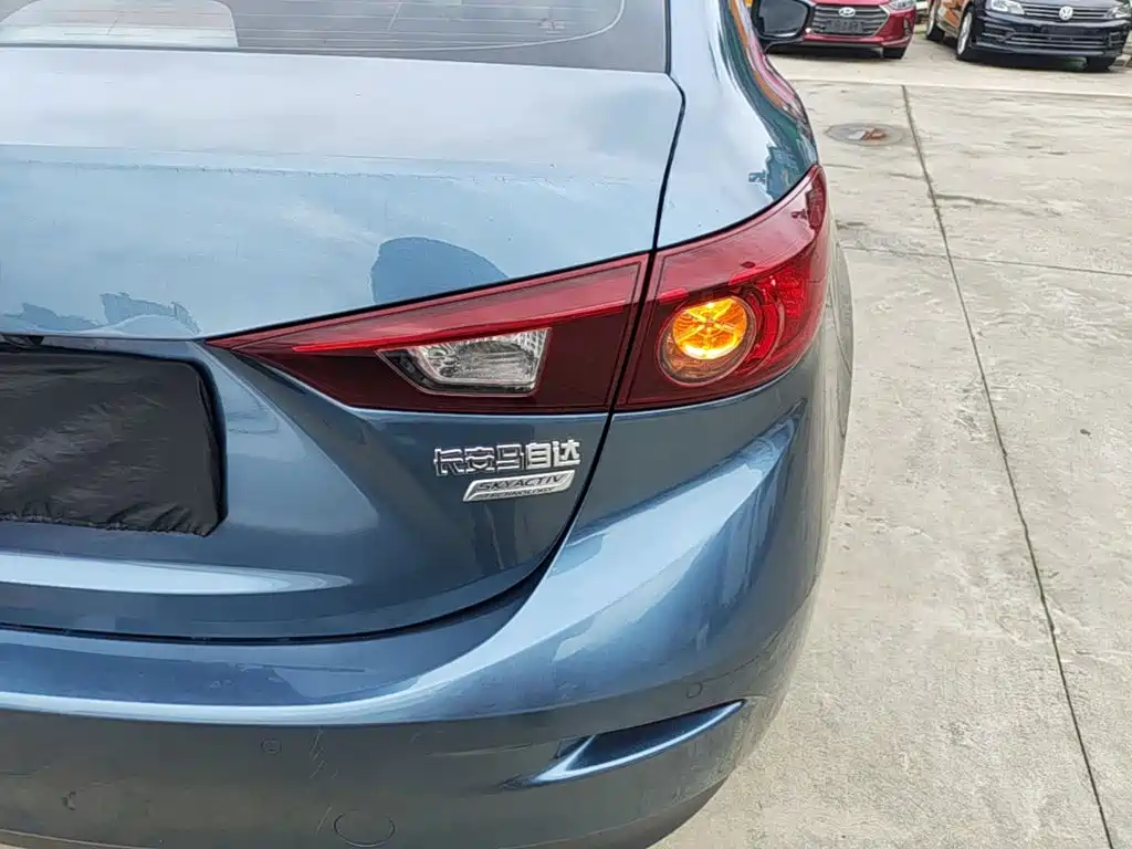 Mazda 3 Axela — миниатюра 8