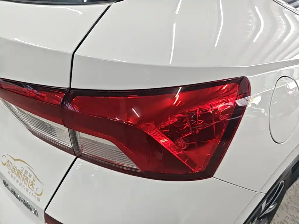 Skoda Kamiq — миниатюра 8