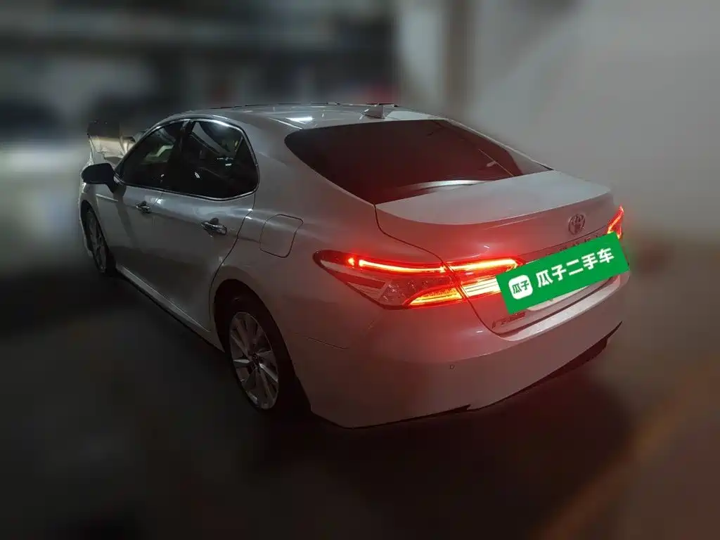 Toyota Camry — миниатюра 25