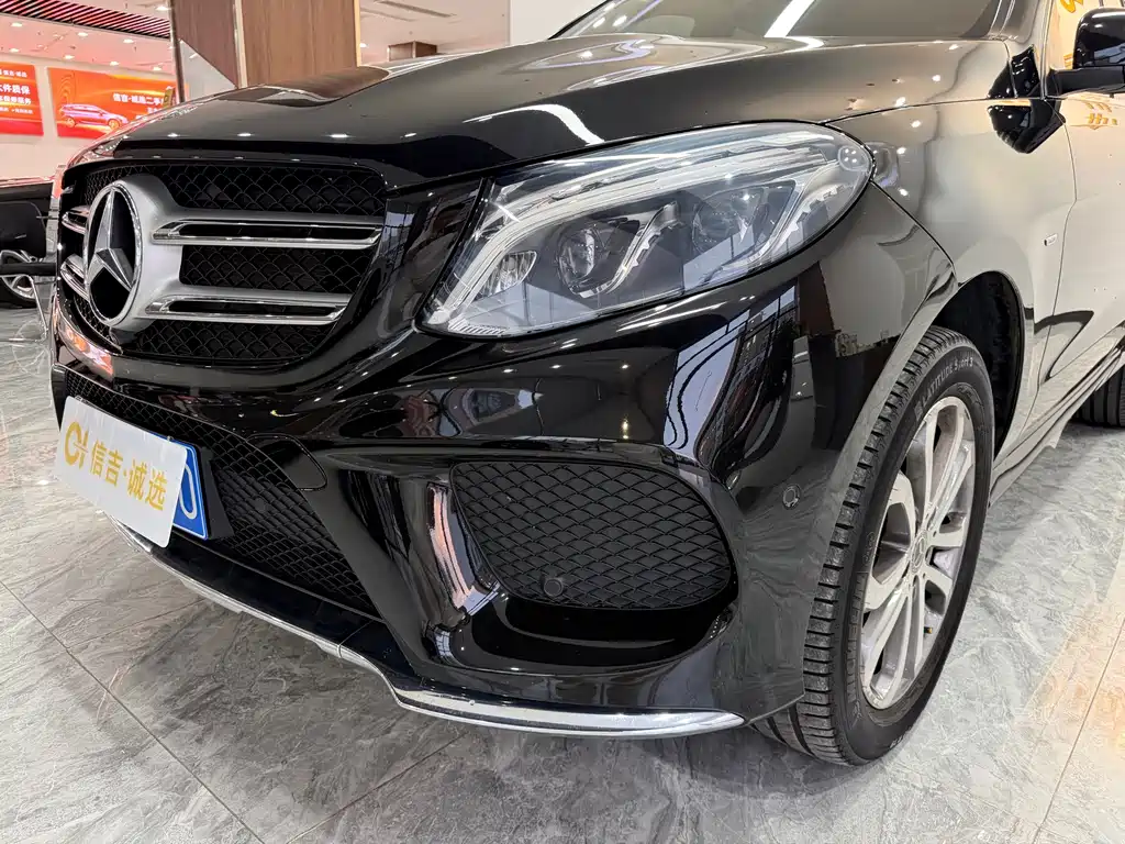 Mercedes-Benz GLE (Import) — миниатюра 7