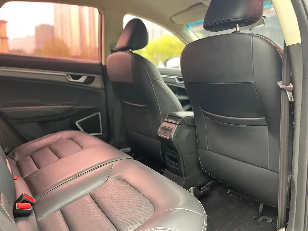 GEELY AUTOMOBILE EMGRAND GS