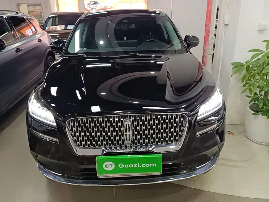 Lincoln Corsair — миниатюра 3
