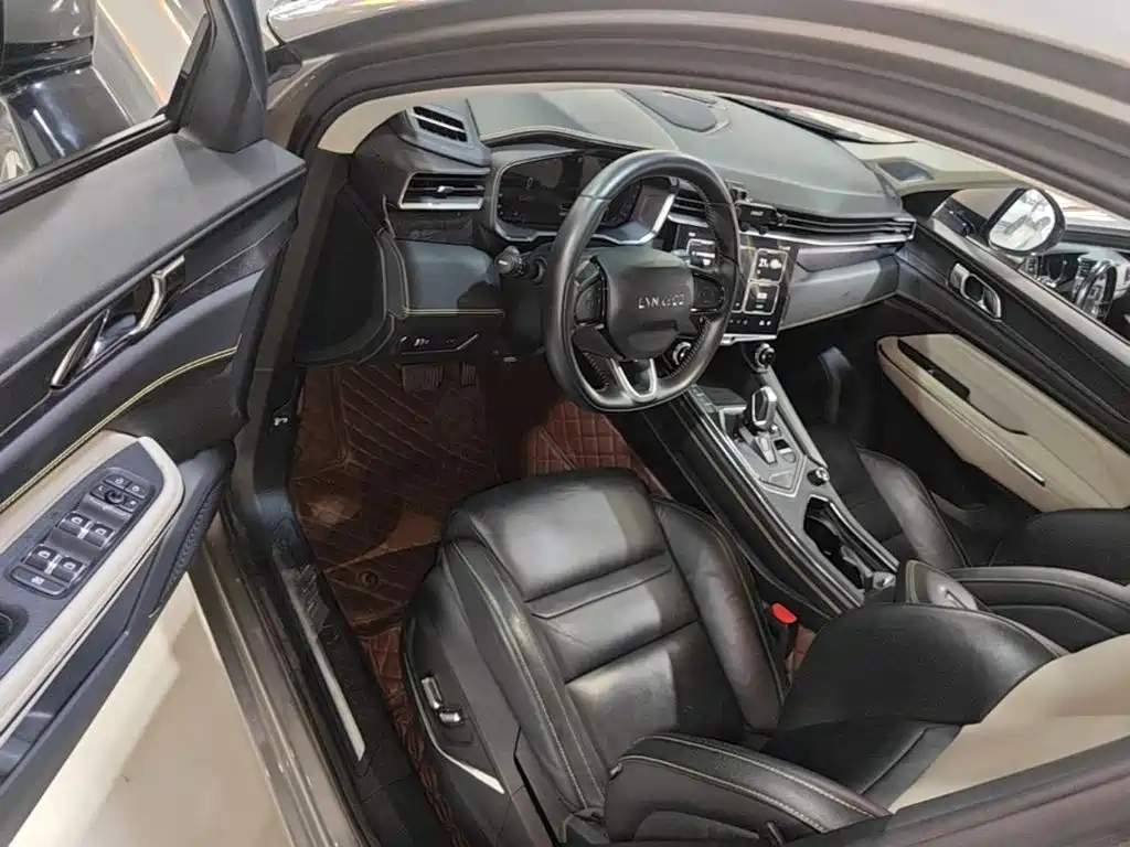 Lynk & Co 05 — миниатюра 16