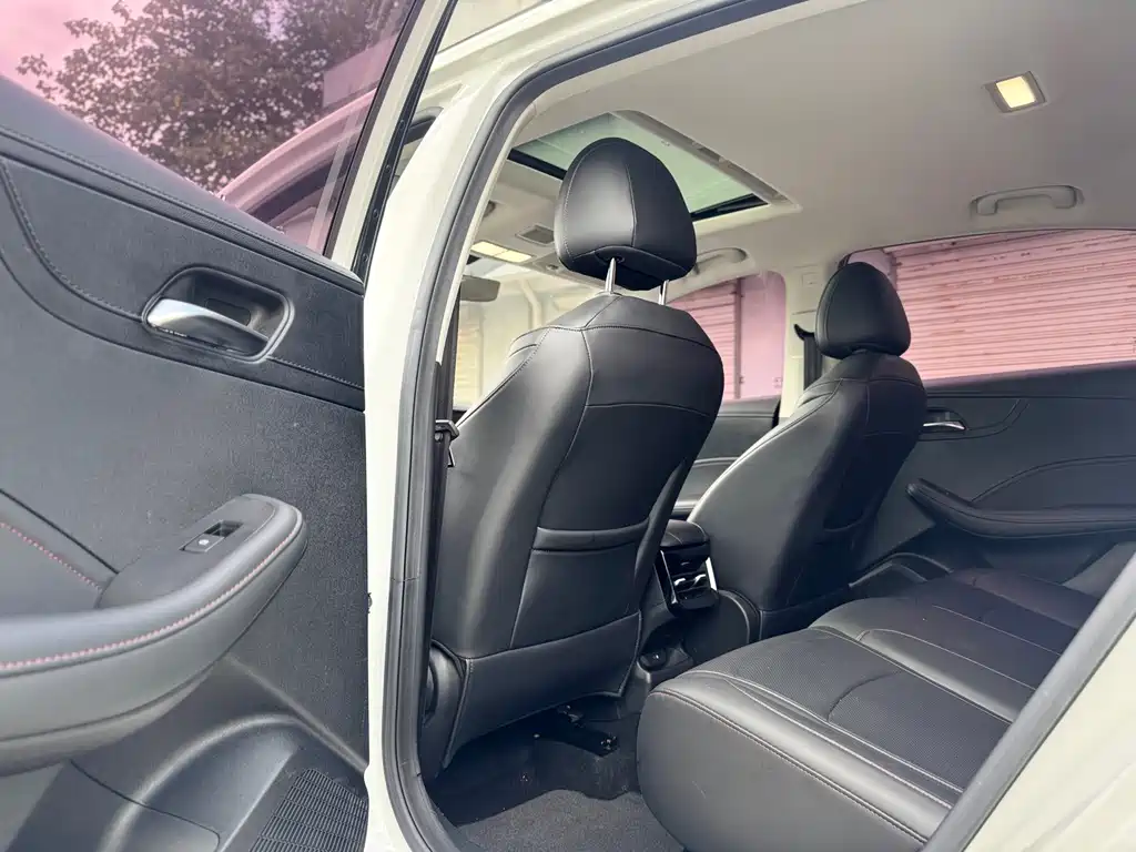Roewe i5 — миниатюра 6