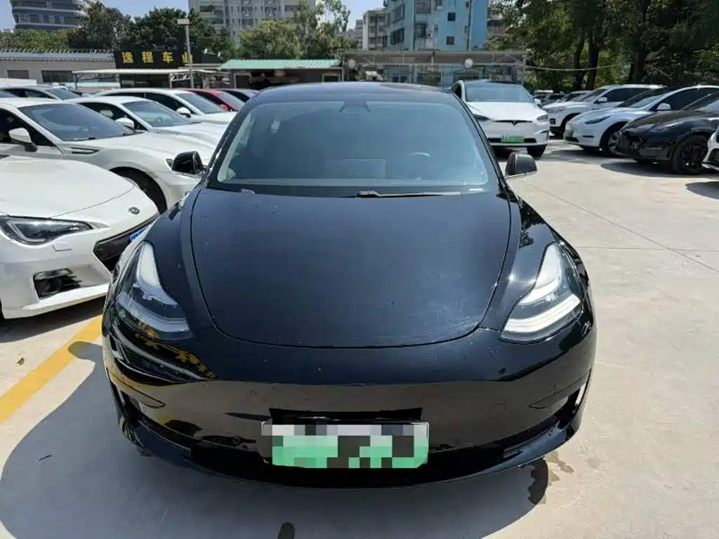Tesla Model 3 — миниатюра 2