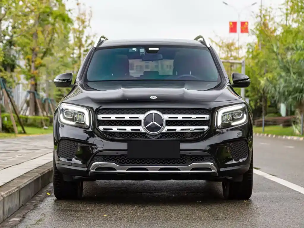 MERCEDES-BENZ GLB