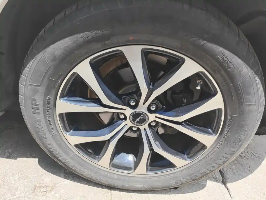 Zotye T600 Coupe — миниатюра 6