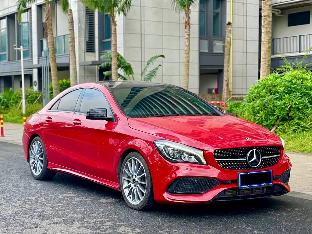 MERCEDES-BENZ CLA