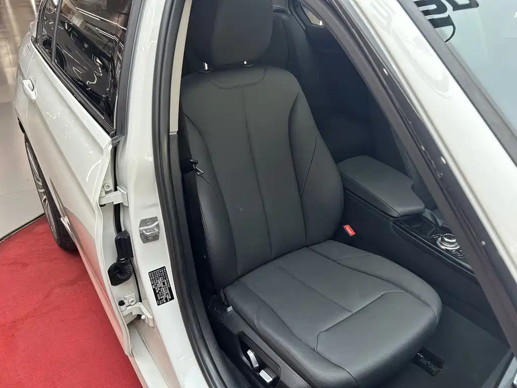 BMW 3 Series — миниатюра 35