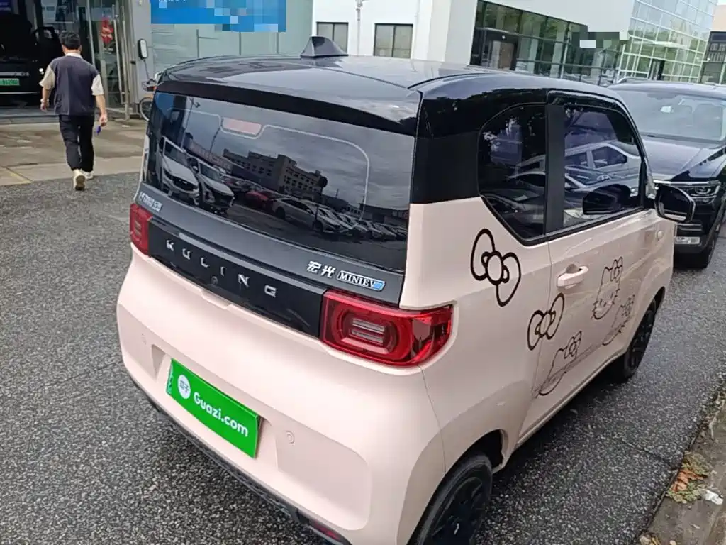 Wuling MINIEV — миниатюра 7