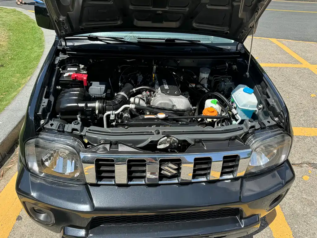 Suzuki Jimny — миниатюра 16
