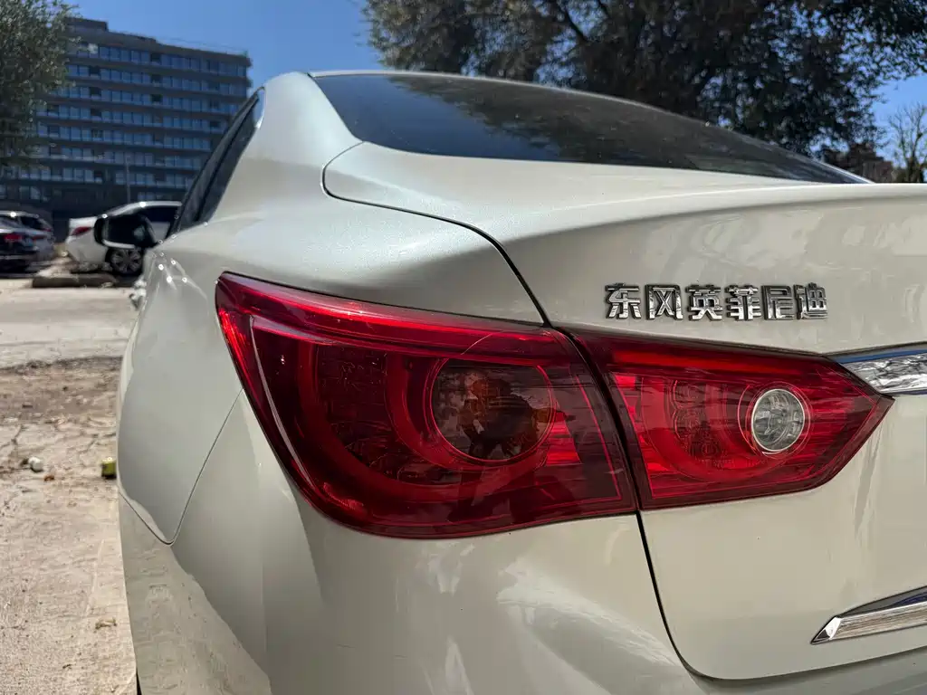 Infiniti Q50L — миниатюра 24