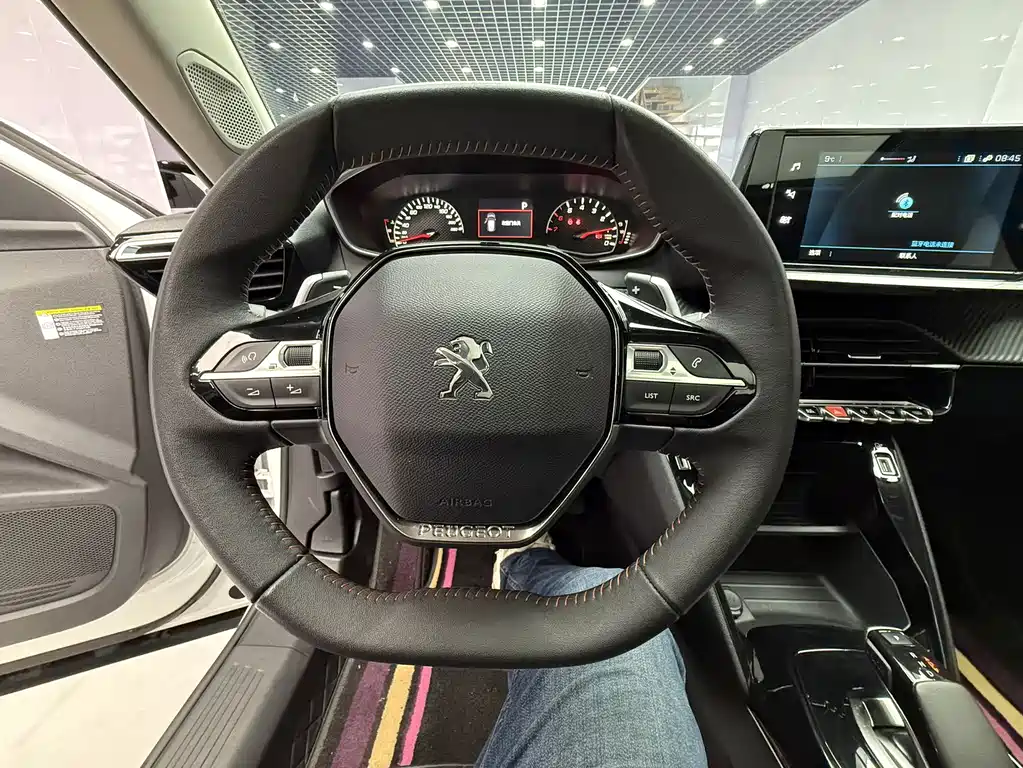 Peugeot 2008 — миниатюра 6