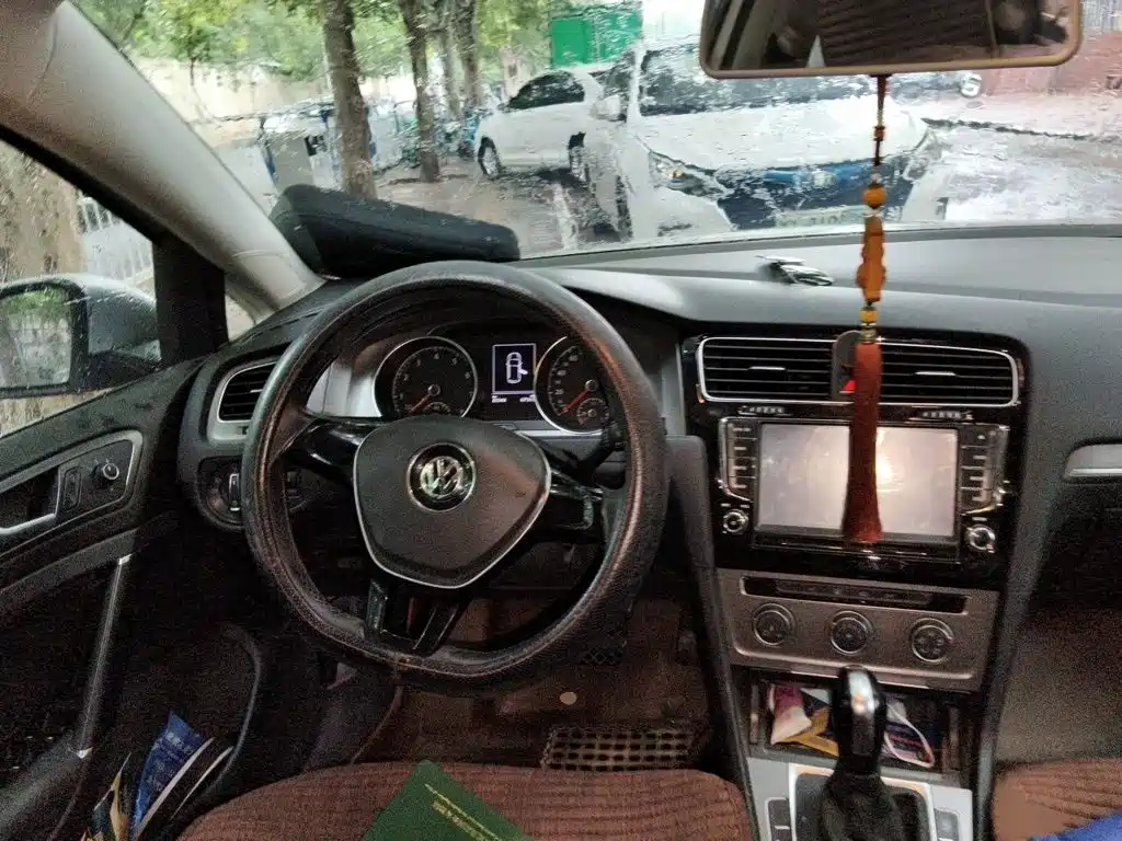 Volkswagen Golf — миниатюра 3