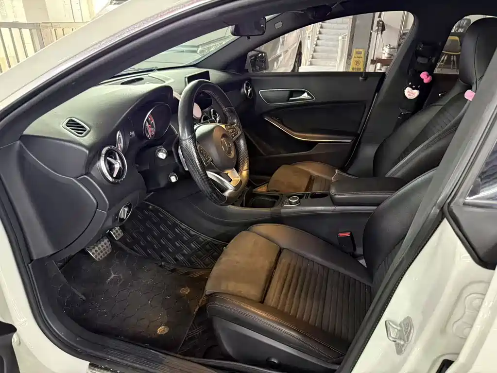 Mercedes-Benz CLA (Import) — миниатюра 4