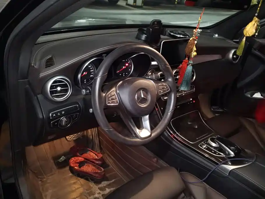 Mercedes-Benz GLC — миниатюра 12