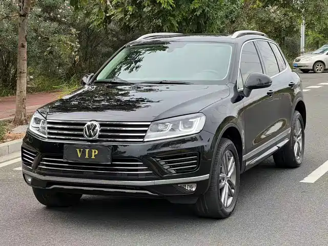 VOLKSWAGEN TOUAREG 2019