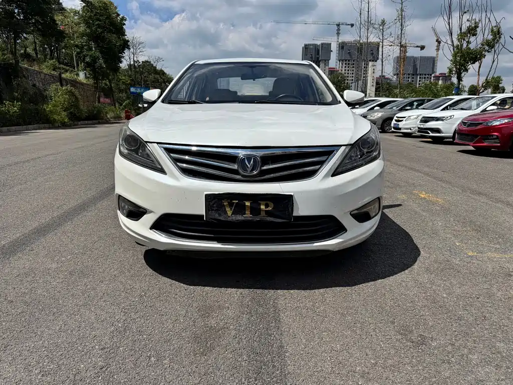 Changan Eado — миниатюра 2