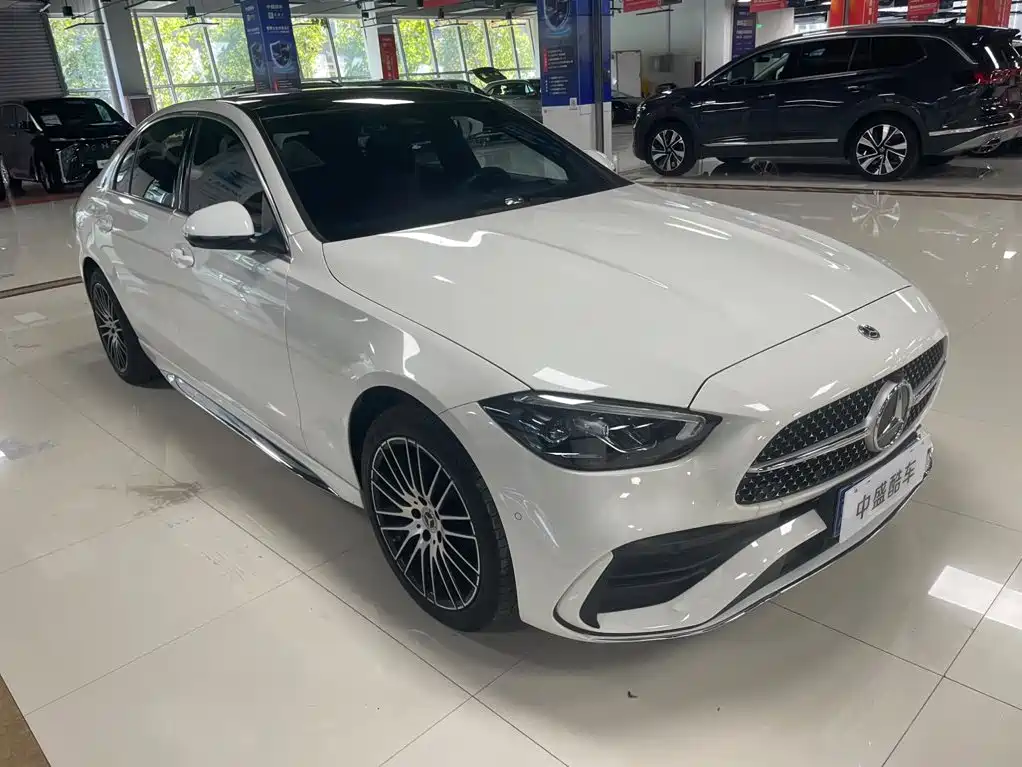 Mercedes-Benz C-Class — миниатюра 2