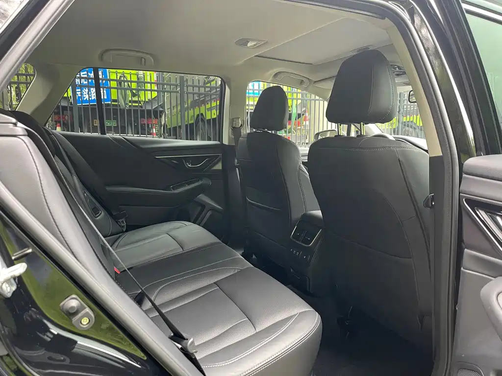 Subaru Outback — миниатюра 11