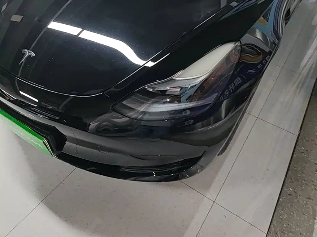 Tesla Model 3 — миниатюра 24
