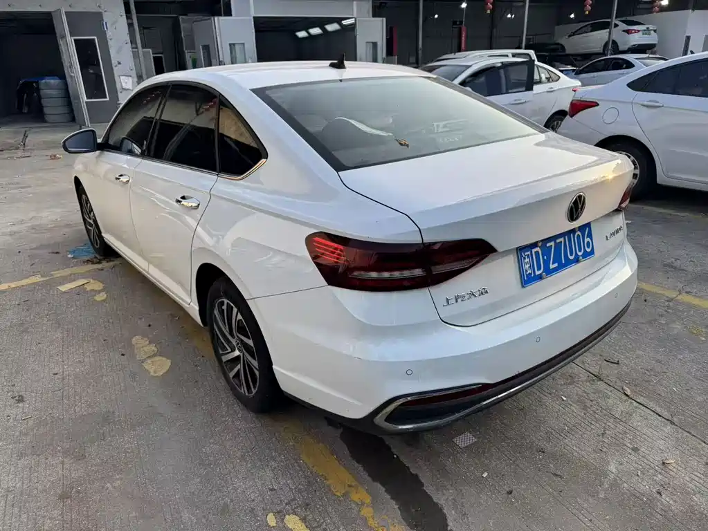 Volkswagen Lavida — миниатюра 5