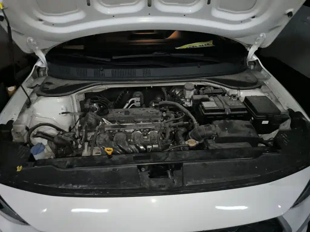 Hyundai Elantra — миниатюра 16