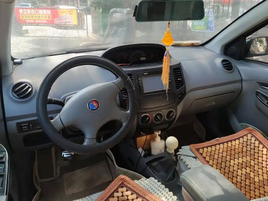 Geely King Kong — миниатюра 12
