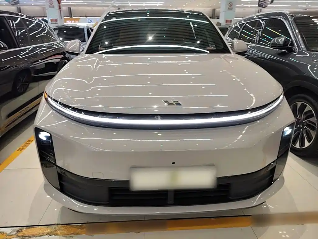 Li Auto Li L6 — миниатюра 3