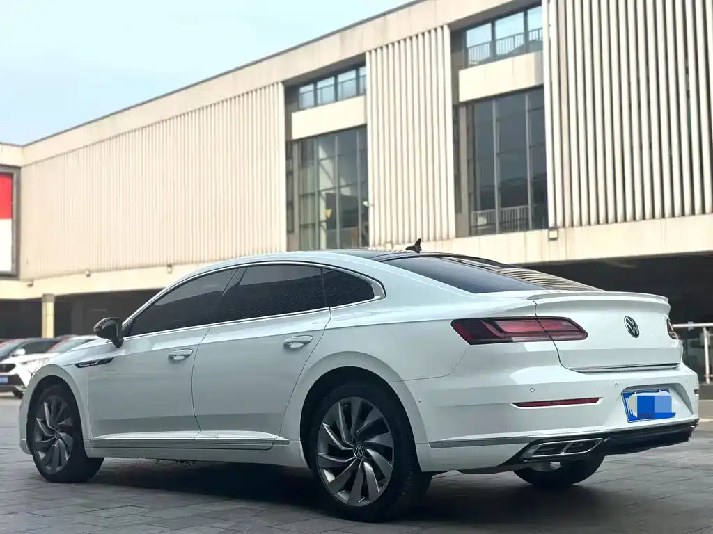 Volkswagen CC — миниатюра 6