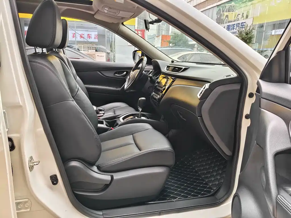 Nissan X-Trail — миниатюра 8