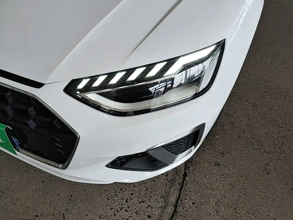 Audi A4L — миниатюра 24