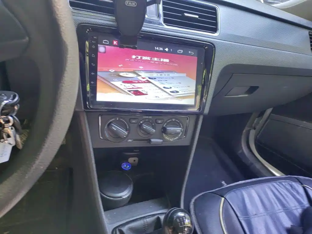 Volkswagen Santana — миниатюра 9