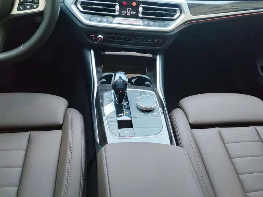BMW 3 Series — миниатюра 16