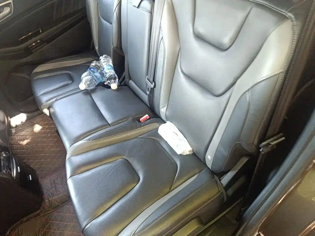 Ford Edge — миниатюра 13