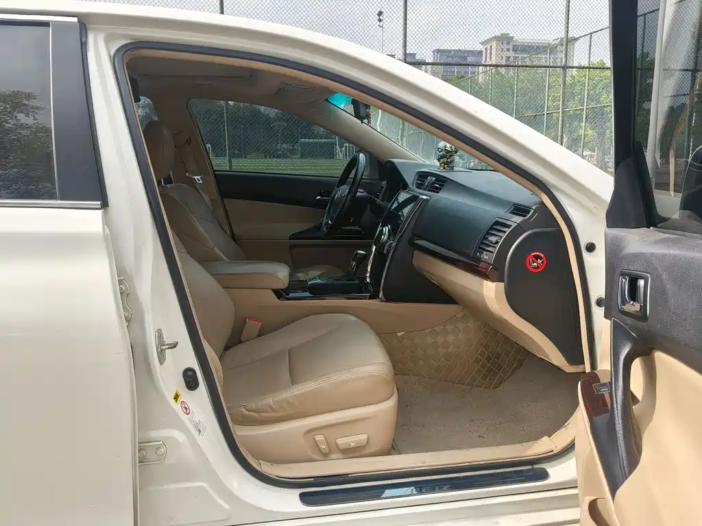 Toyota Reiz 2012 2.5V