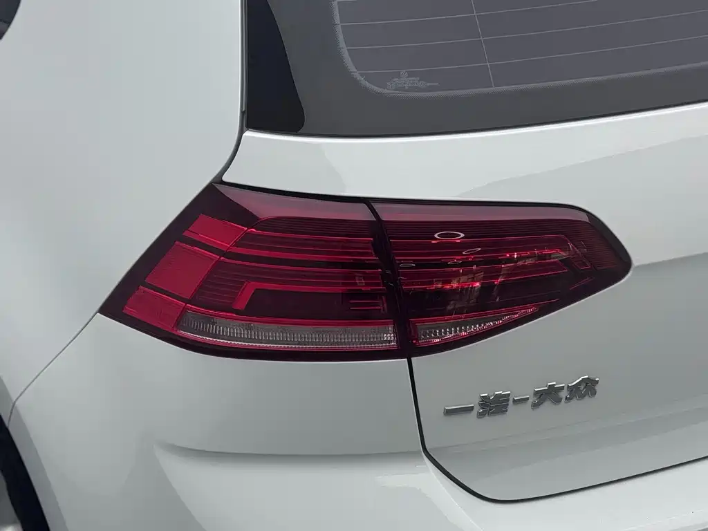 Volkswagen Golf — миниатюра 15