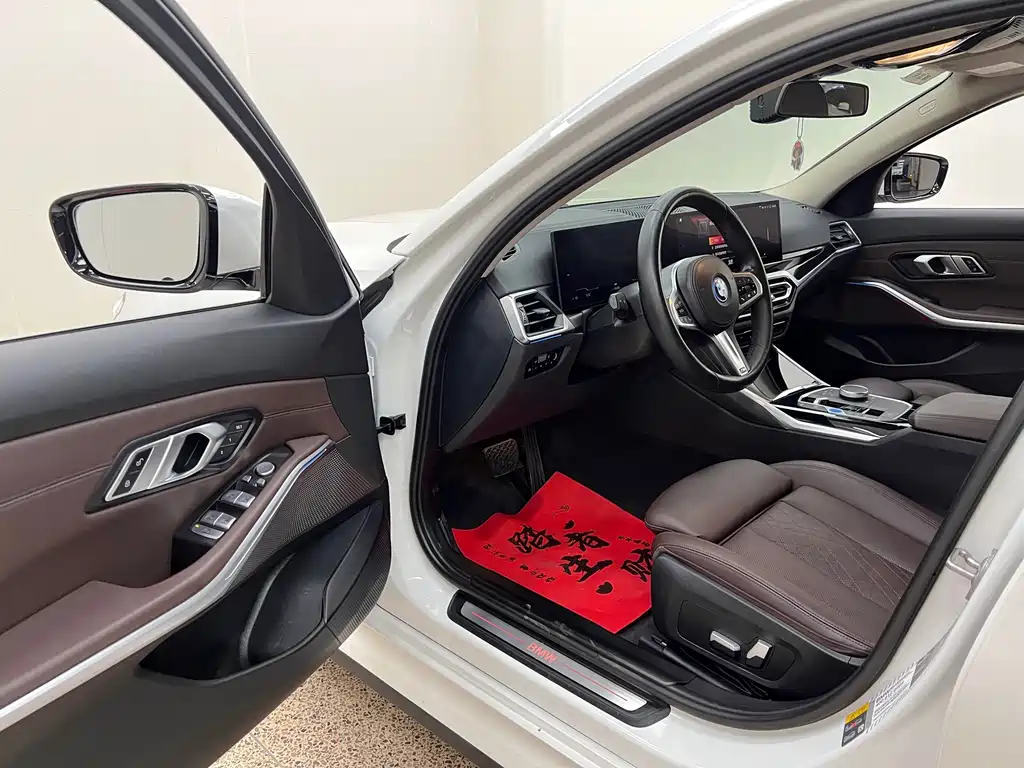 BMW i3 — миниатюра 13