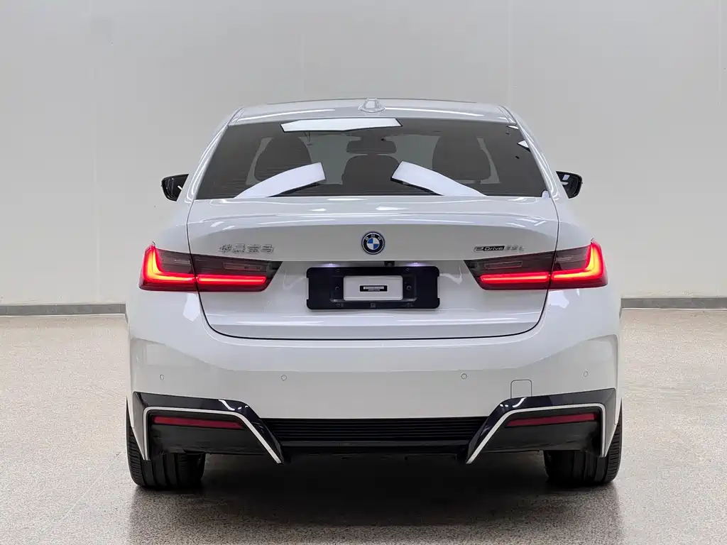 BMW i3 — миниатюра 6