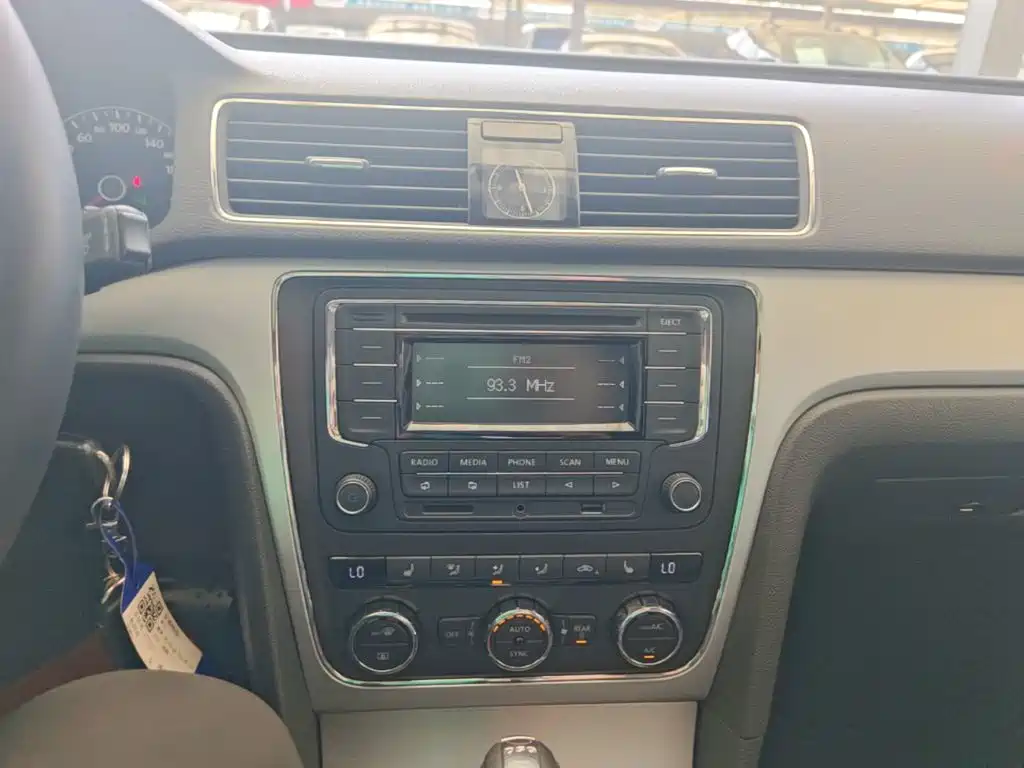 Volkswagen Passat — миниатюра 13