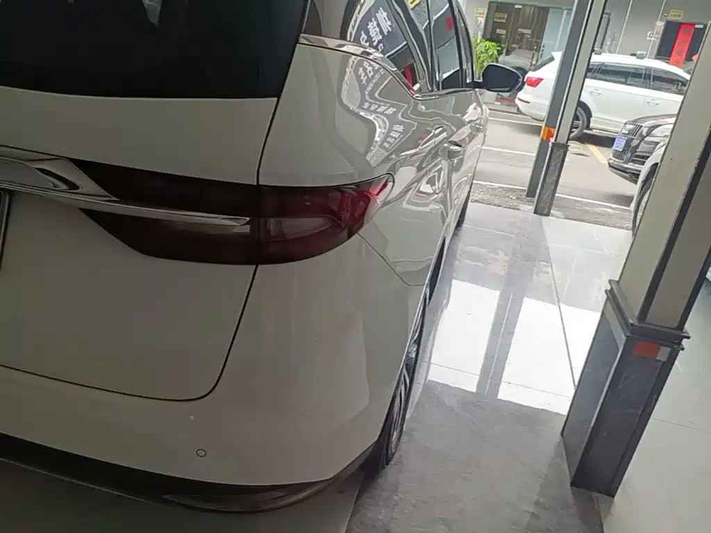 Geely Jia Ji — миниатюра 8