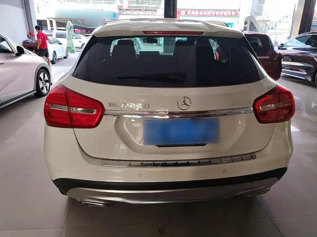 Mercedes-Benz GLA (Import) — миниатюра 6