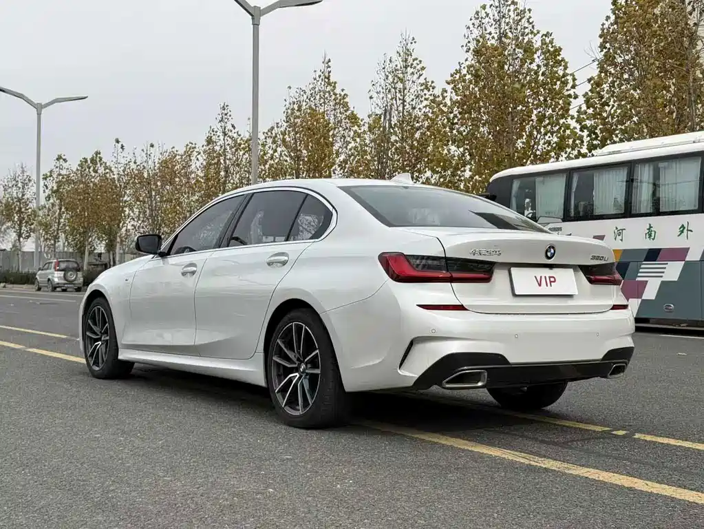 BMW 3 Series — миниатюра 7