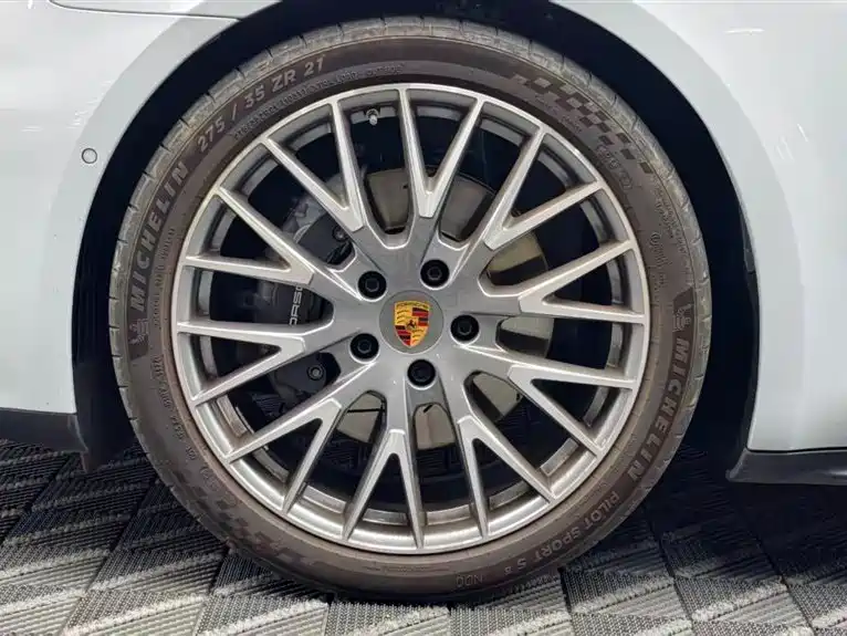 Porsche Panamera — миниатюра 8