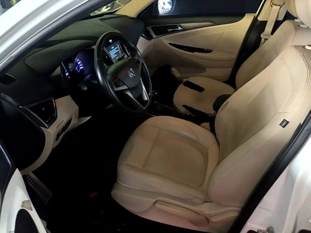 Changan Eado — миниатюра 15