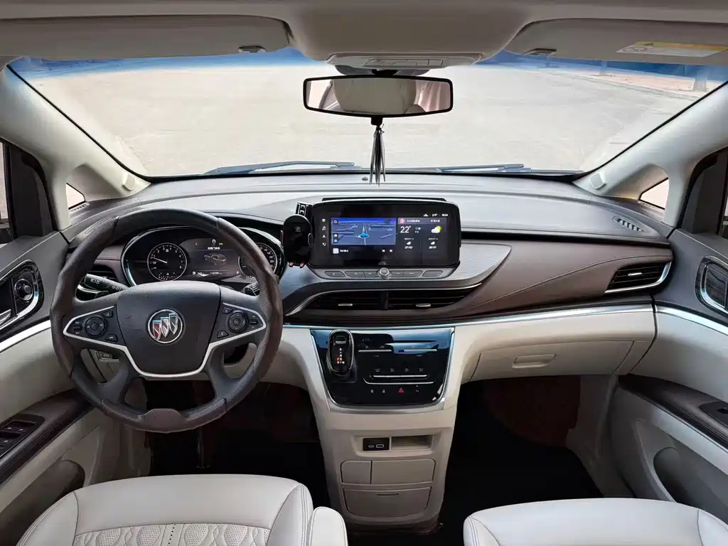 Buick GL8 — миниатюра 5