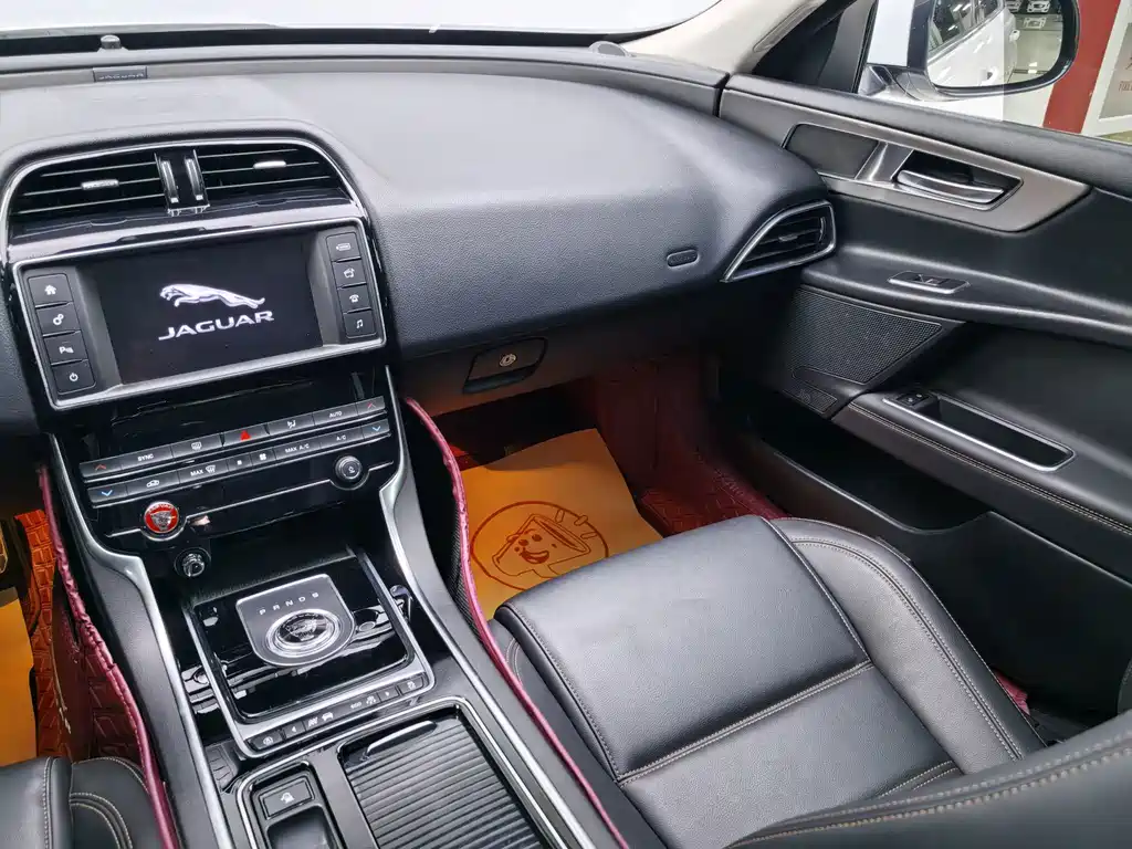 Jaguar XEL — миниатюра 20