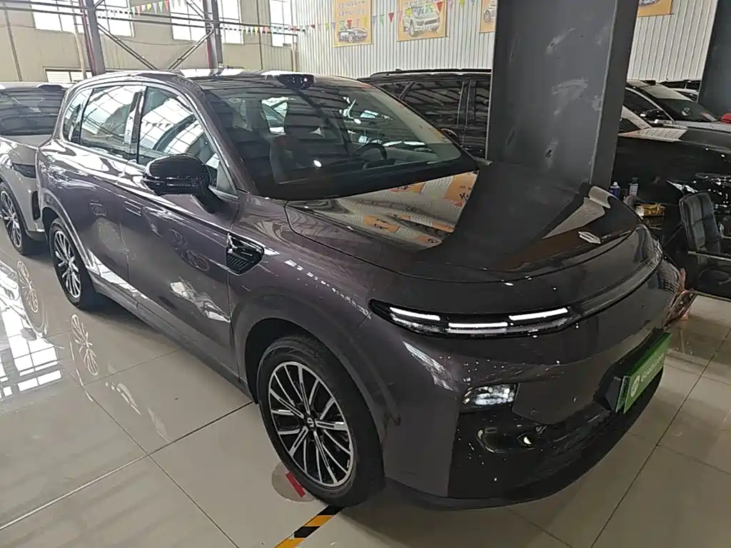 Leapmotor Leapmotor B10 — миниатюра 4